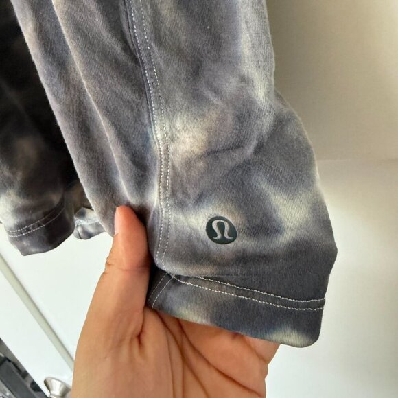 Lululemon All Yours Tee Size 2 - Picture 2 of 2